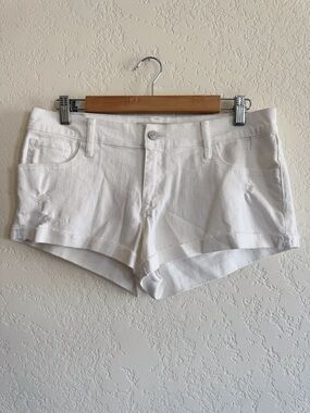 NWT | Abercrombie & Fitch | white denim shorts | 8